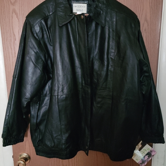 Mens leather jacket - Picture 3 of 6